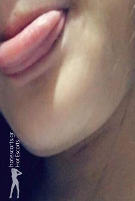 Zileftí Zaira  Escort Patras