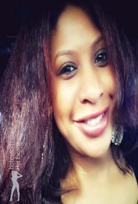 Chloe Theros Escort Chalkida